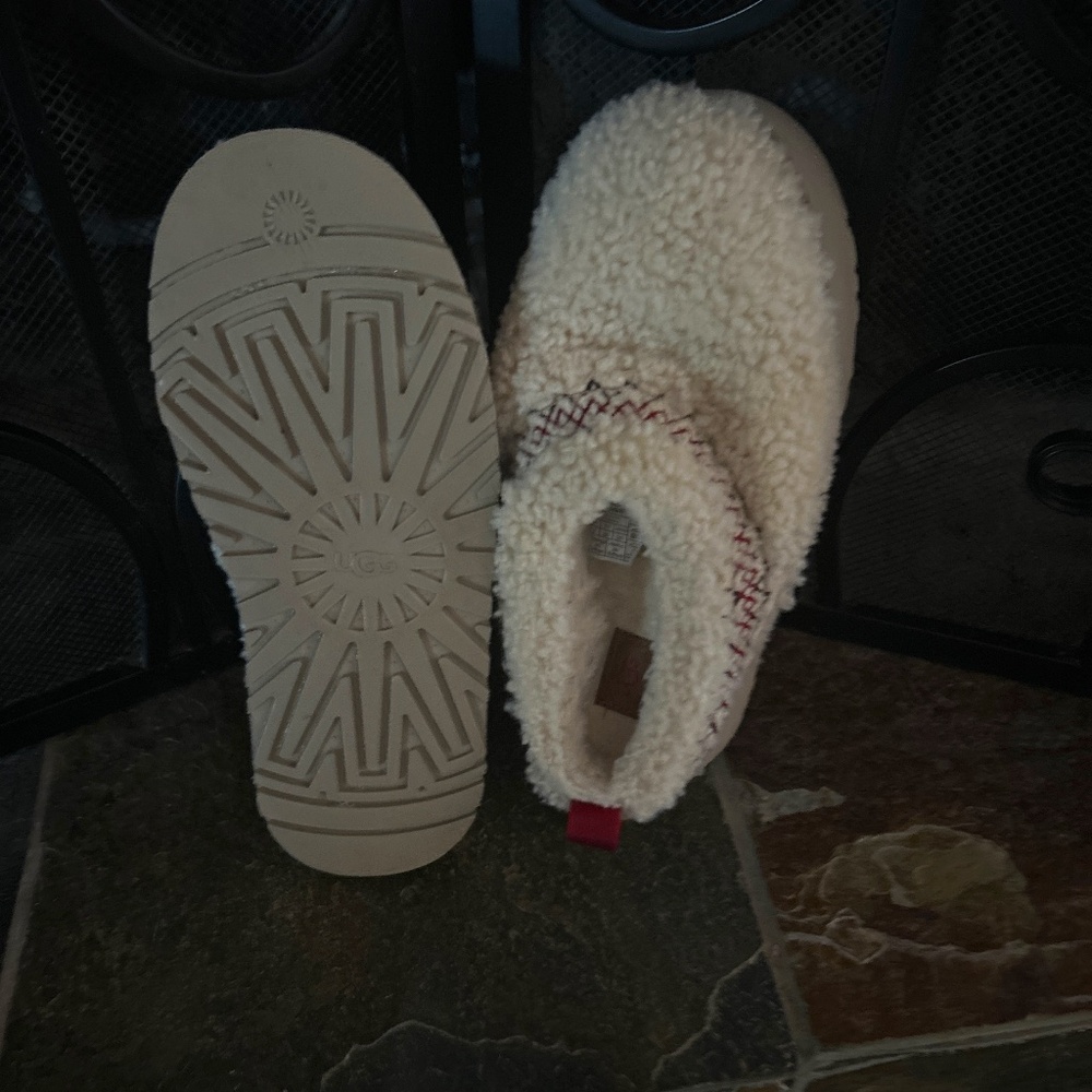 Ugg, size 8